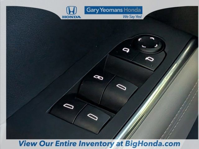 Used 2025 GMC Acadia Elevation FWD image 23