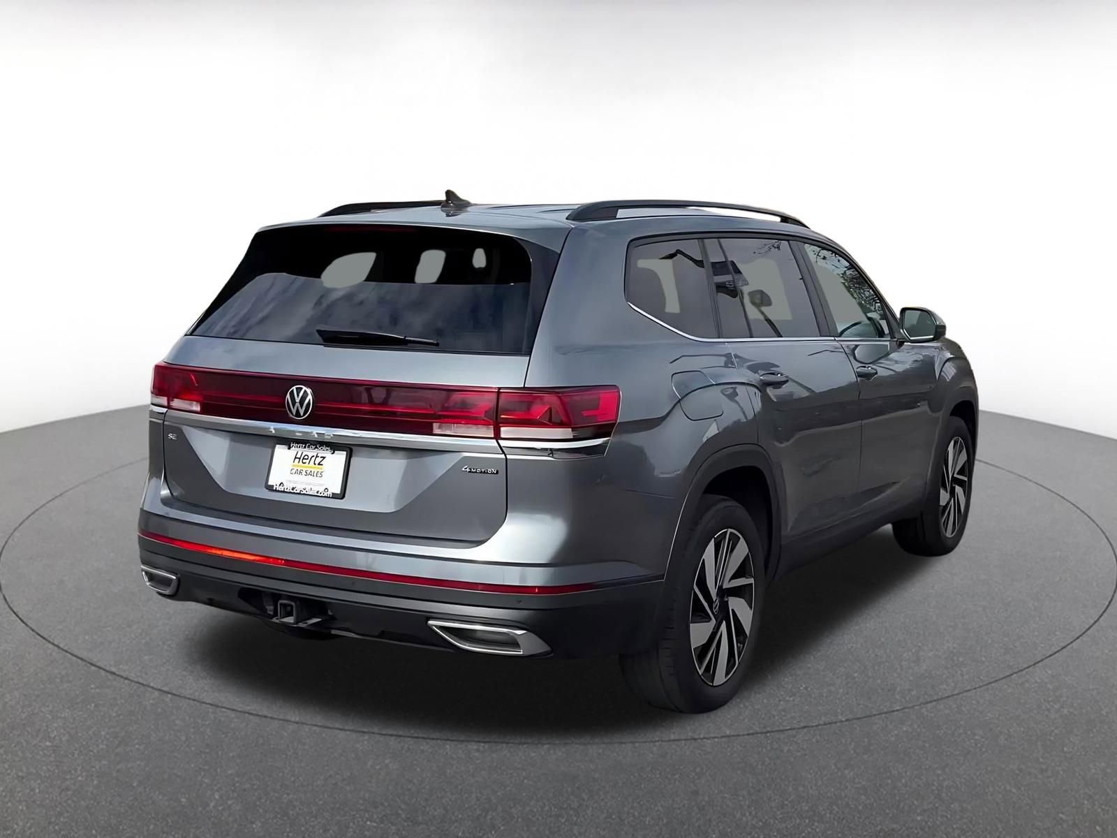 Used 2025 Volkswagen Atlas SE image 14