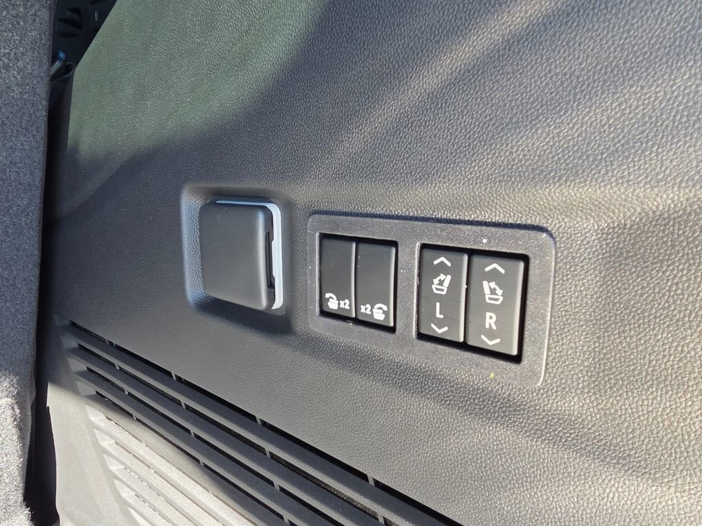 New 2026 Chevrolet Tahoe Z71 w/ Z71 Off-Road Package image 35