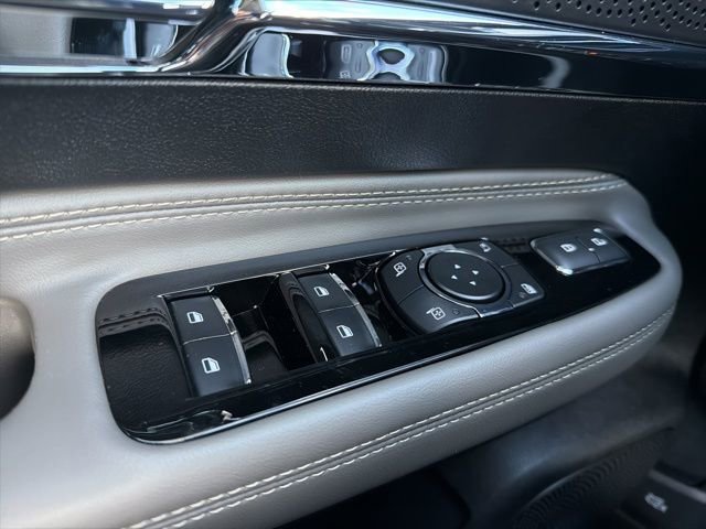 New 2026 Lincoln Corsair Premiere image 17