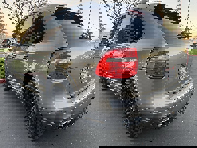 Used 2008 Porsche Cayenne GTS image 9