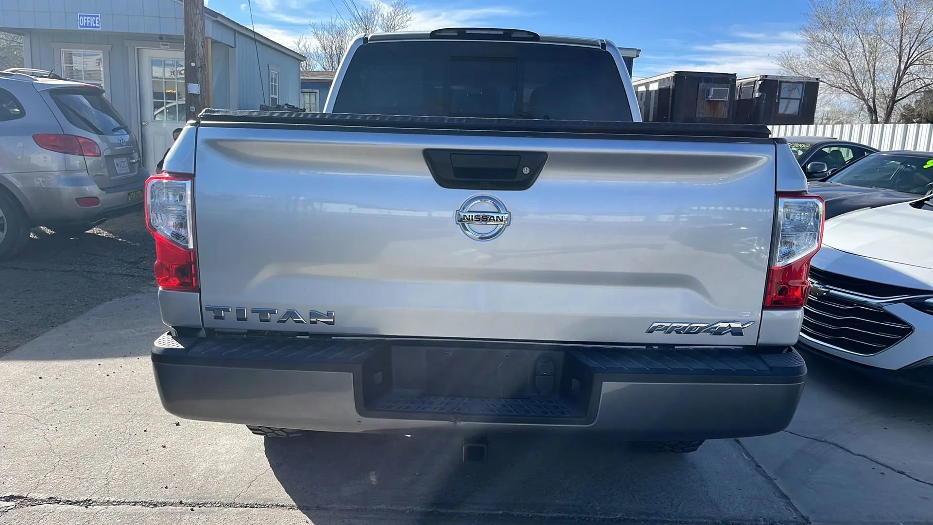 Used 2018 Nissan Titan PRO-4X image 5