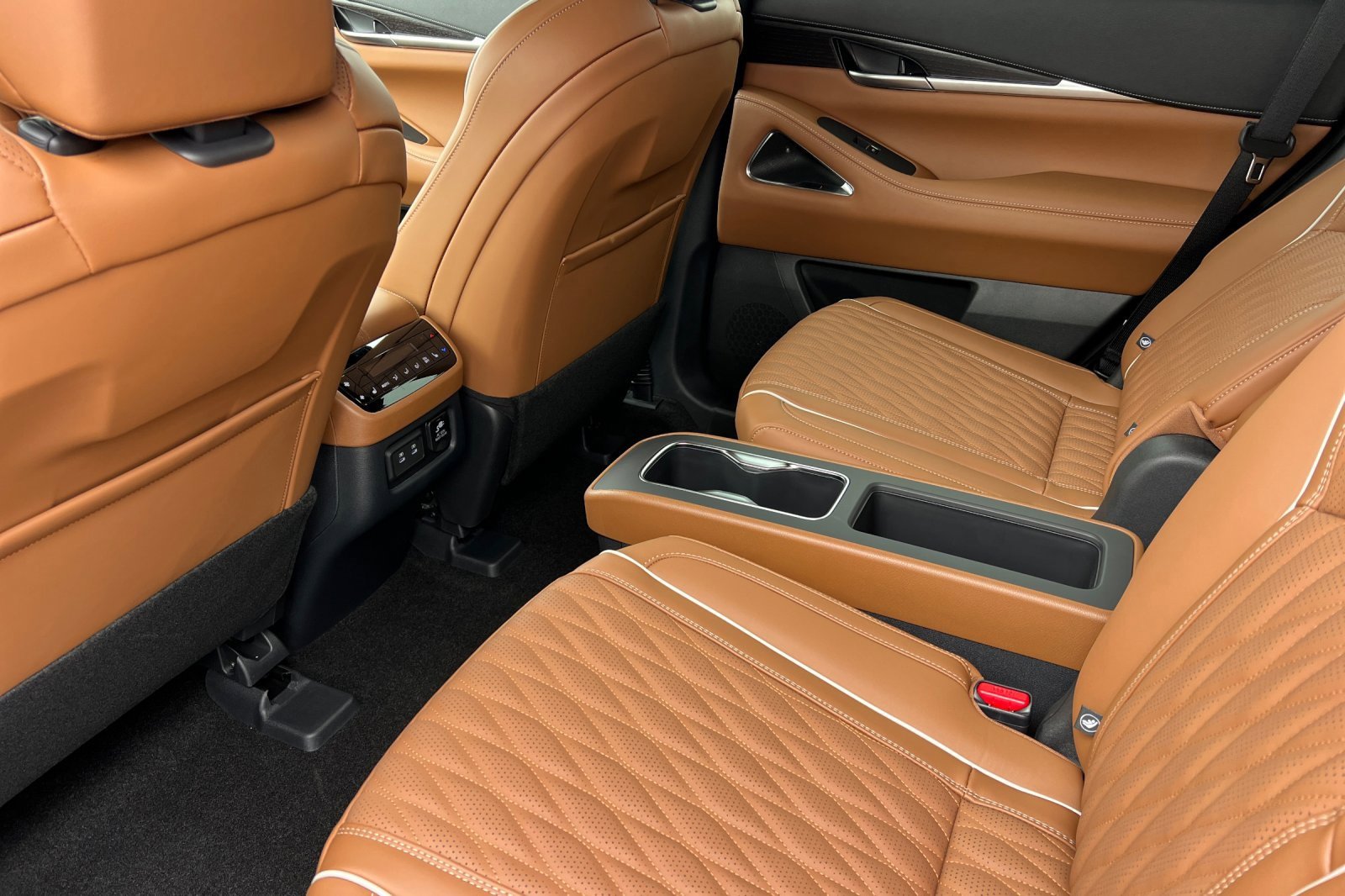 New 2026 INFINITI QX60 Autograph w/ Dark Cargo Package image 12