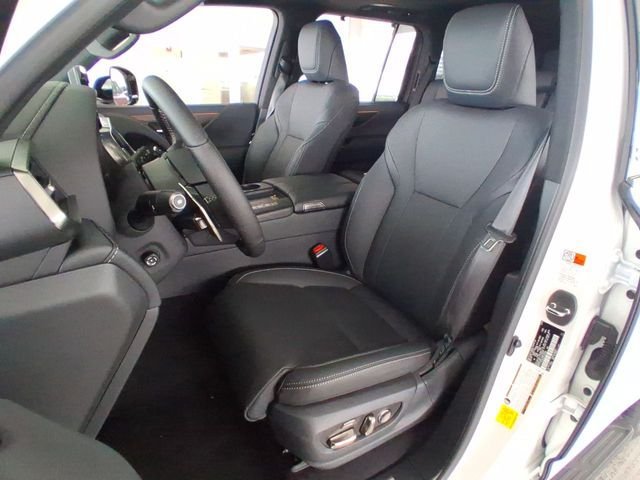 New 2026 Lexus LX 700h Luxury AWD/4WD image 11
