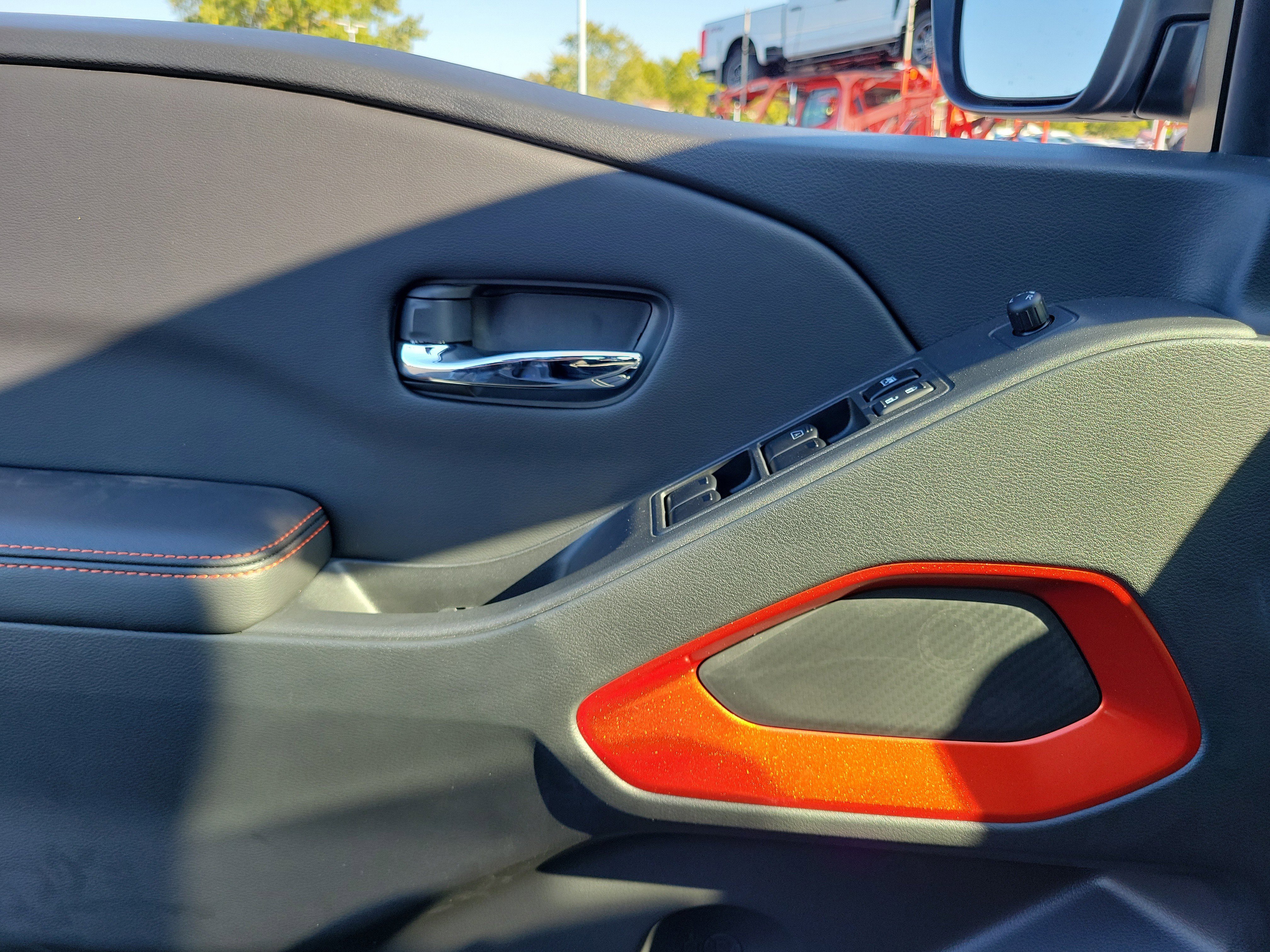 New 2025 Nissan Frontier PRO-4X AWD/4WD image 17