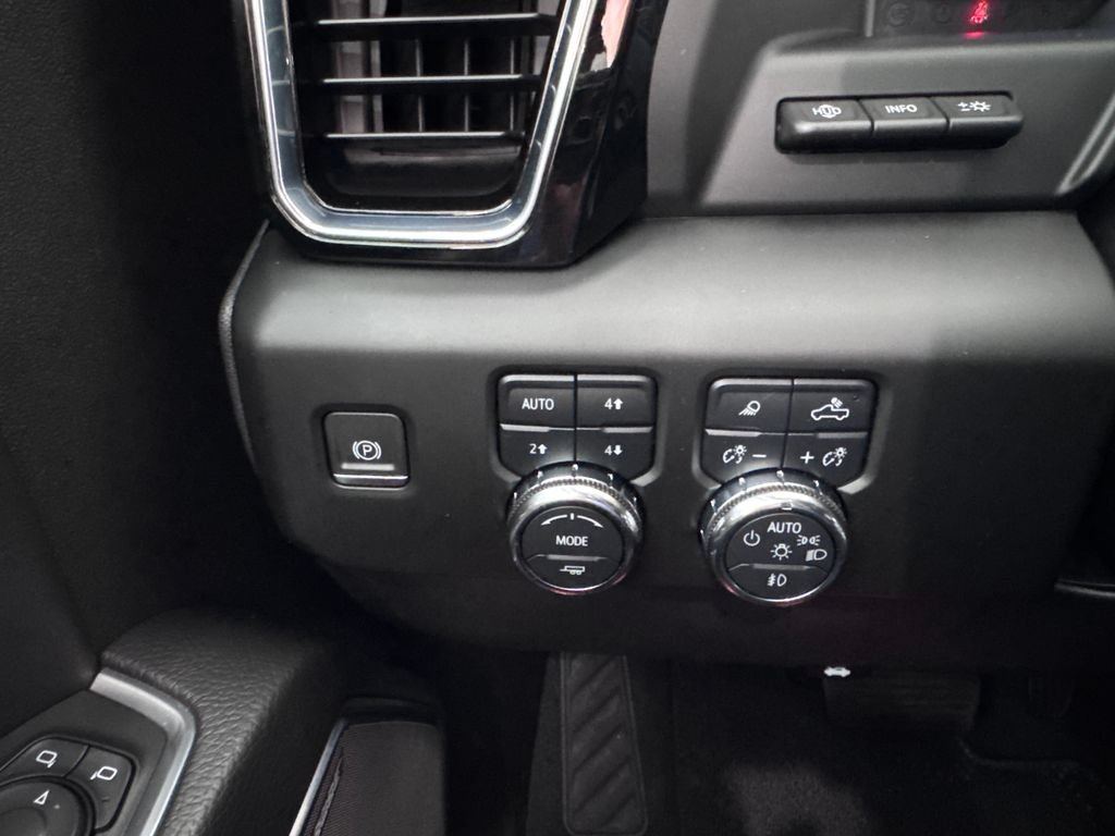 Certified 2023 GMC Sierra 1500 Denali w/ Technology Package AWD/4WD image 24
