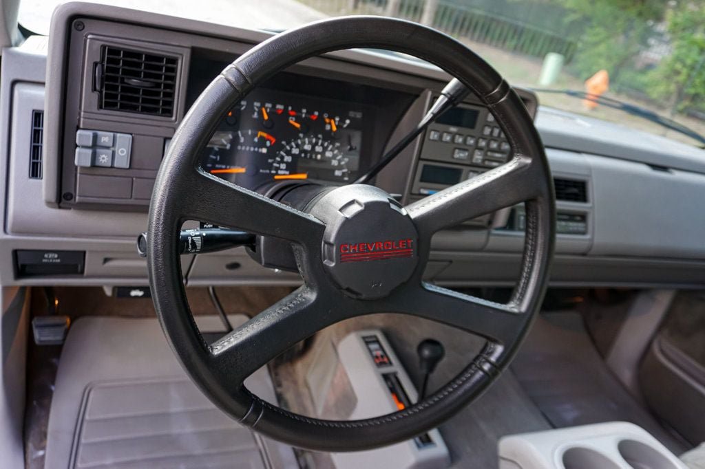 Used 1992 Chevrolet Silverado 1500 4x4 Regular Cab image 42