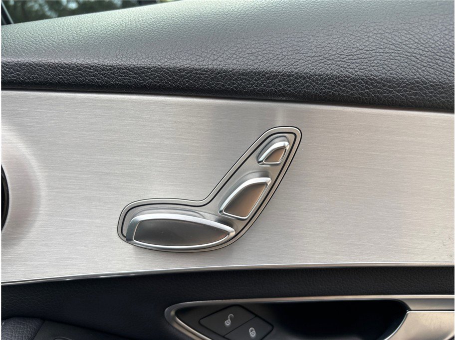 Used 2019 Mercedes-Benz C 300 C 300 Sedan 4D image 40