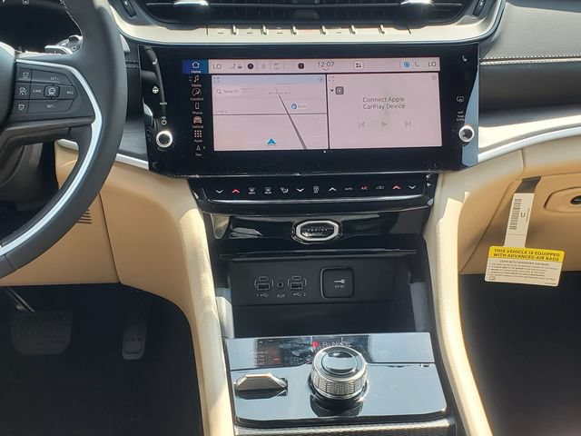 New 2026 Jeep Grand Cherokee Limited AWD/4WD image 12