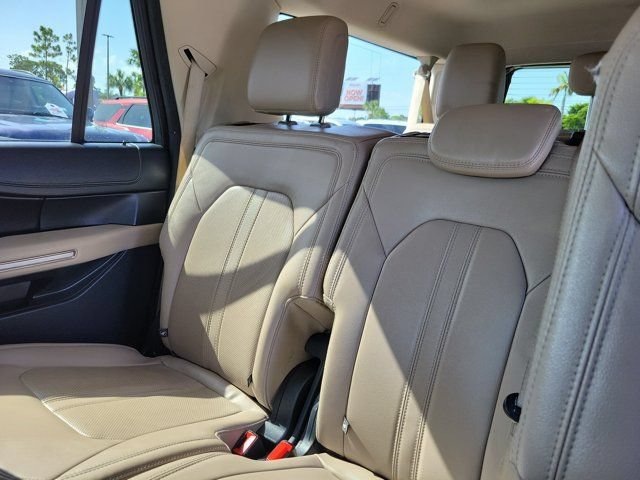 Used 2024 Ford Expedition Max Limited RWD image 14