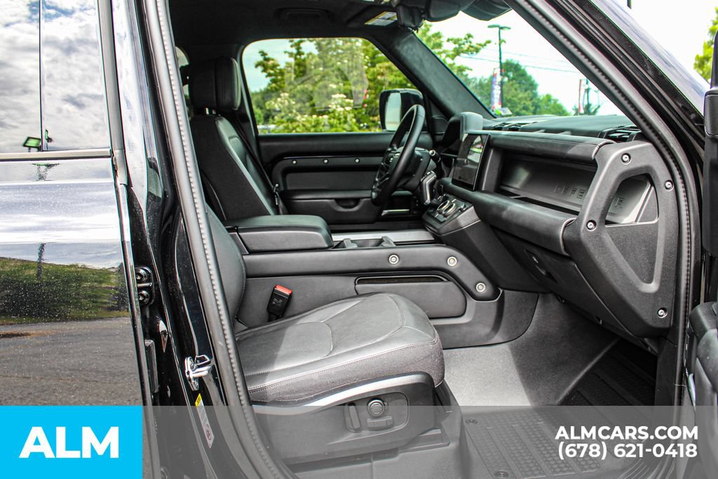 Used 2025 Land Rover Defender 110 X AWD/4WD image 20