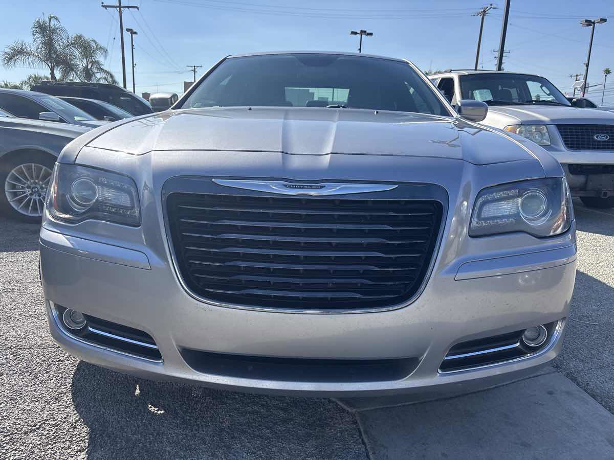 Used 2014 Chrysler 300 S w/ Light Group image 5