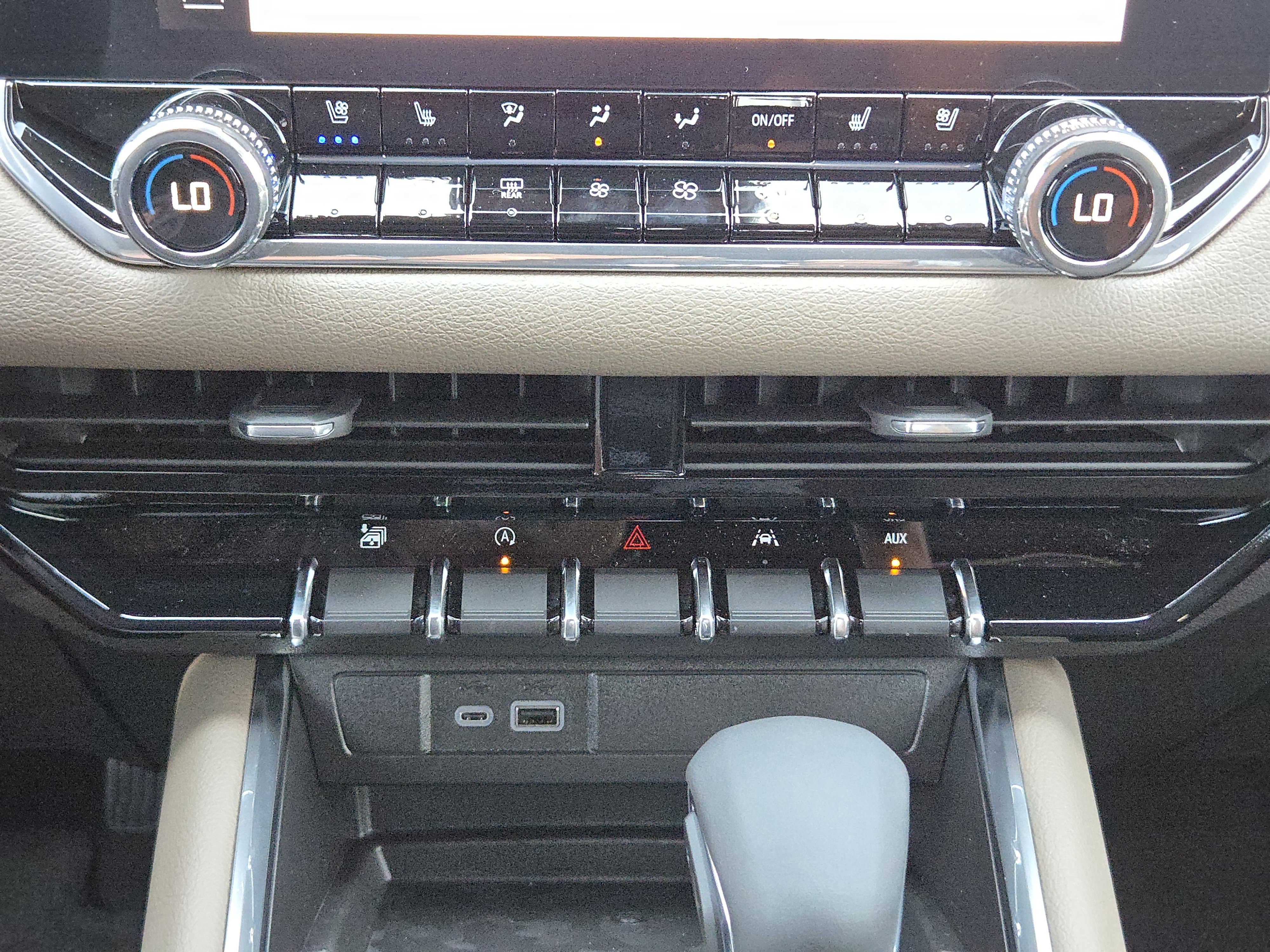 New 2026 GMC Canyon Denali image 15