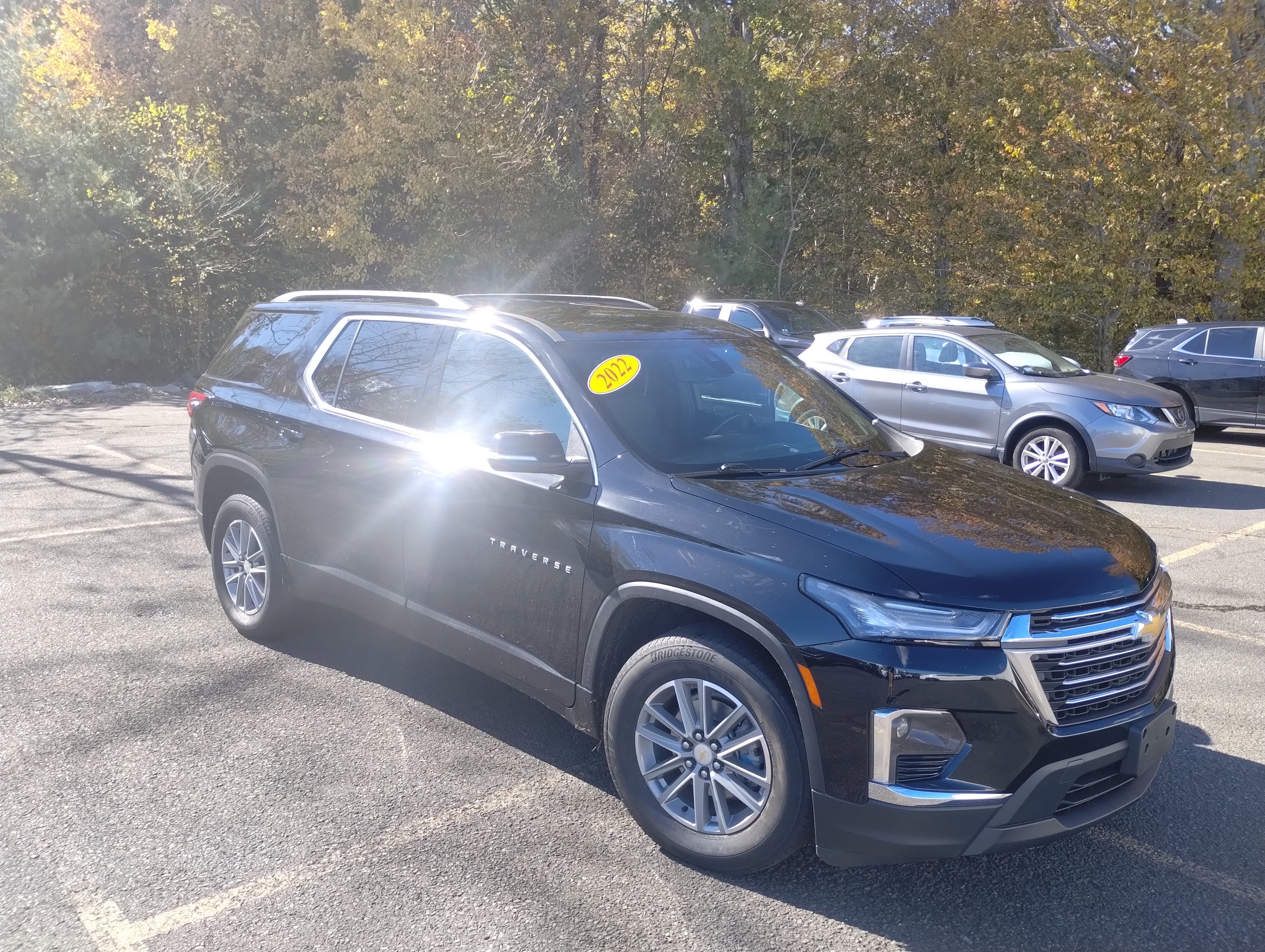 Used 2022 Chevrolet Traverse LT