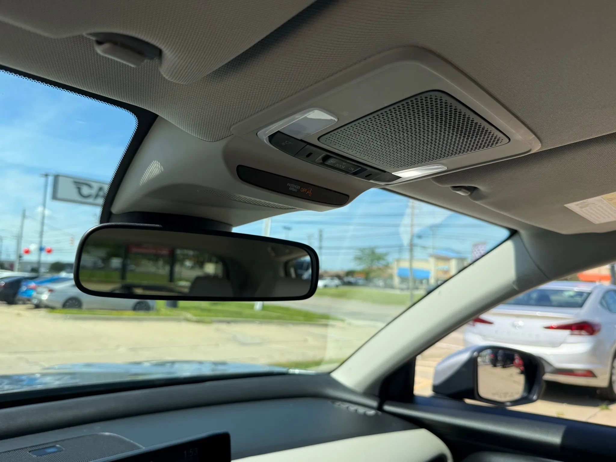 Used 2023 Honda HR-V LX image 44