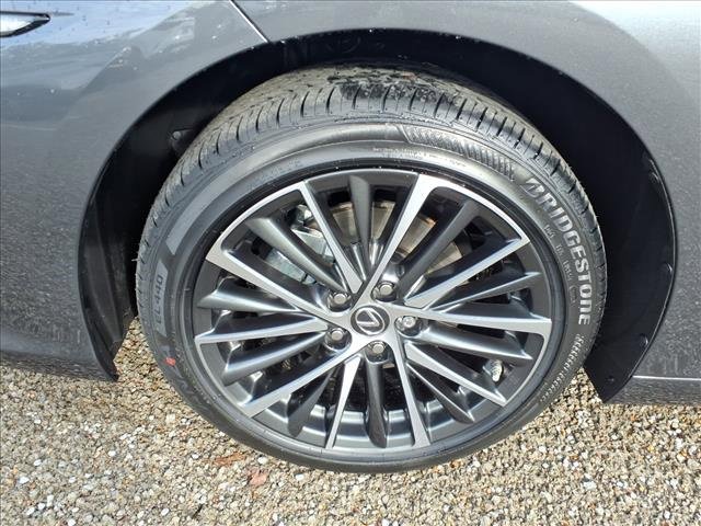New 2025 Lexus ES 350 w/ Premium Package image 9
