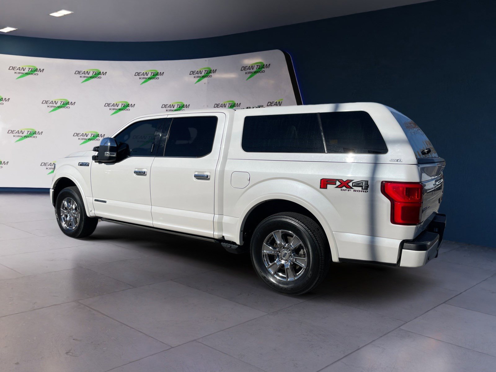 Used 2018 Ford F150 Platinum w/ Equipment Group 701A Luxury image 4