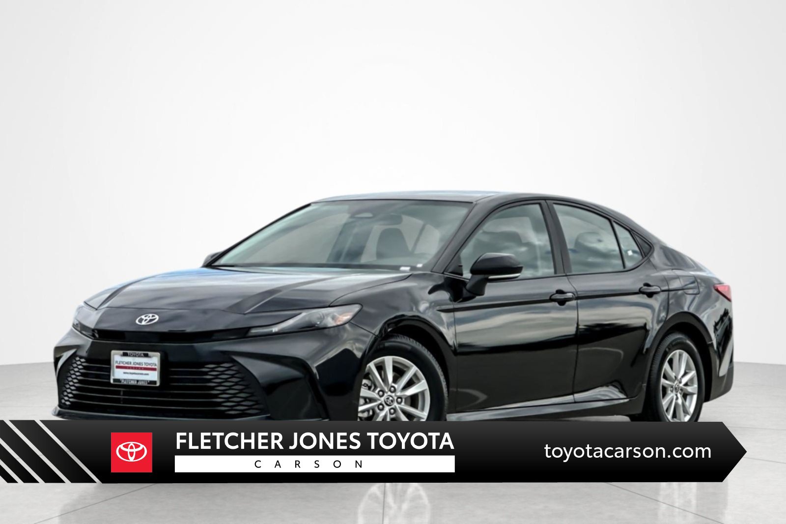 Certified 2025 Toyota Camry LE FWD image 1