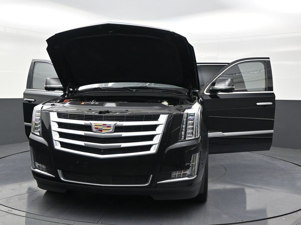 Used 2019 Cadillac Escalade ESV Premium Luxury image 36