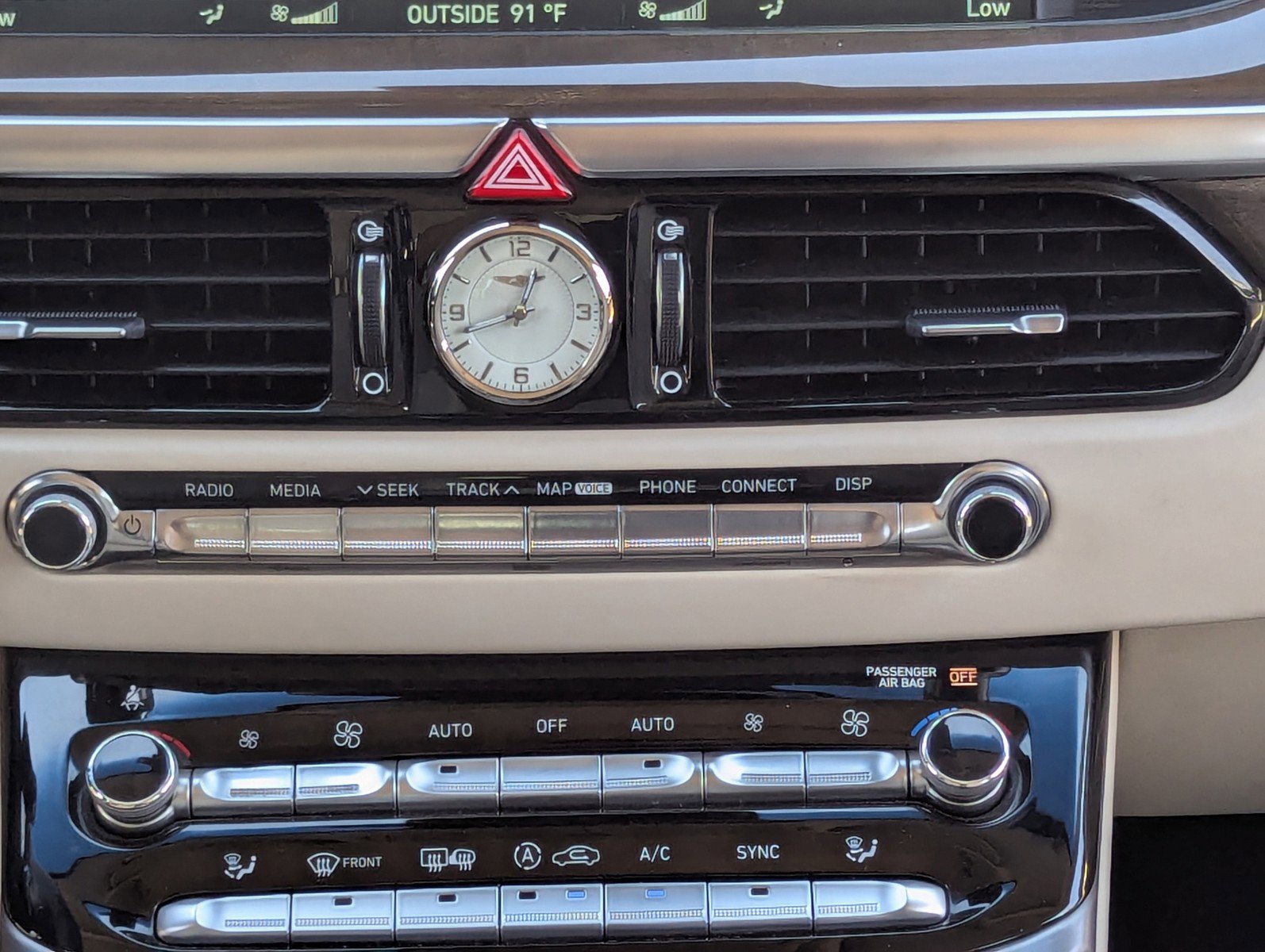 Used 2018 Genesis G90 3.3T Premium image 19