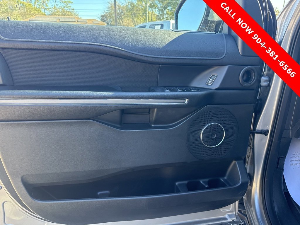 Used 2021 Ford Expedition XLT image 9