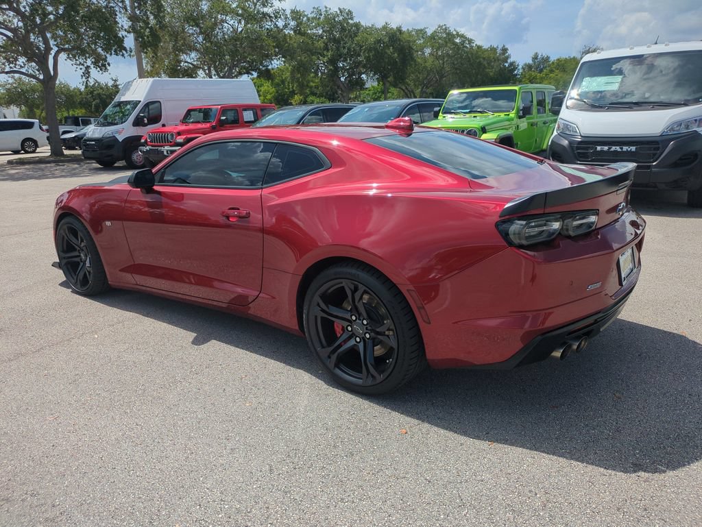 Used 2022 Chevrolet Camaro SS RWD image 8