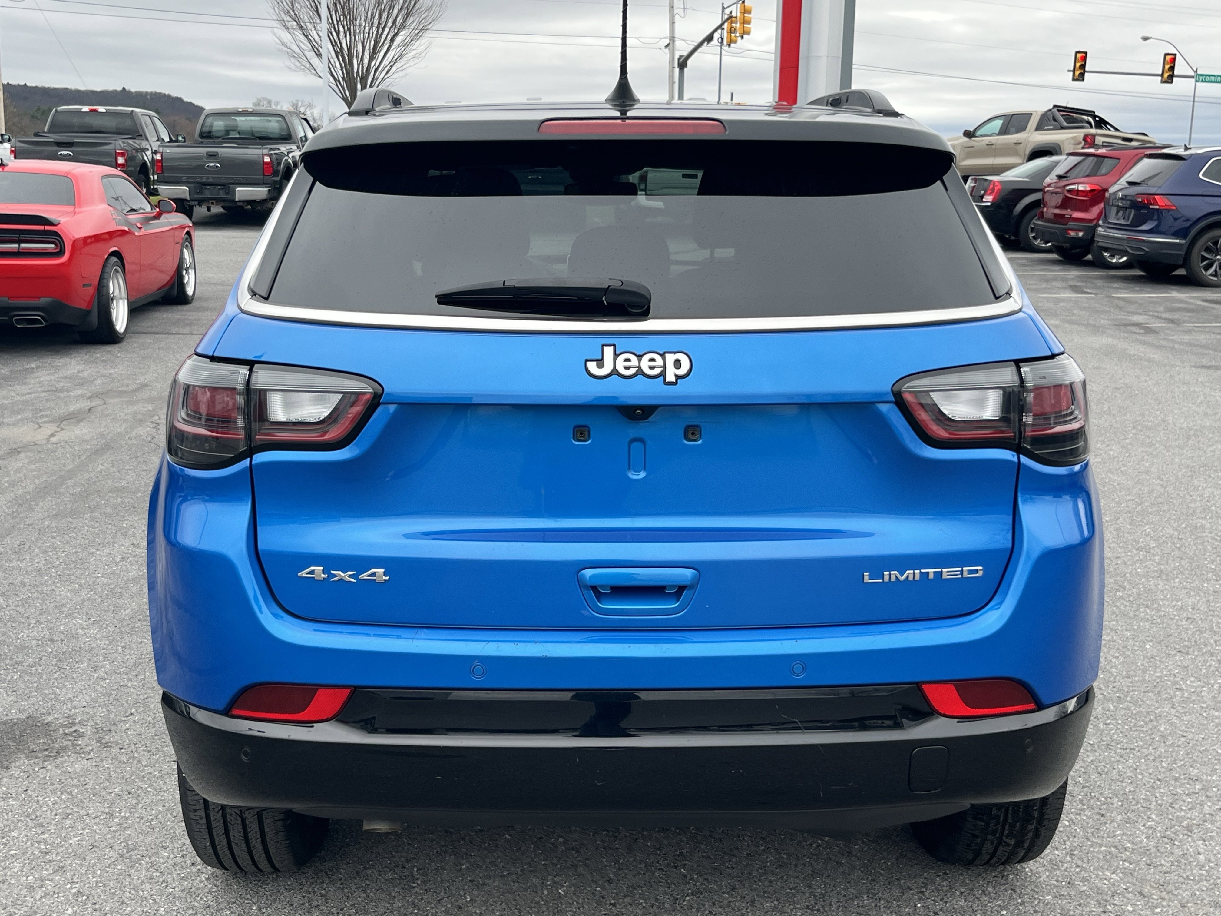 Used 2025 Jeep Compass Limited w/ Elite Group AWD/4WD video 4