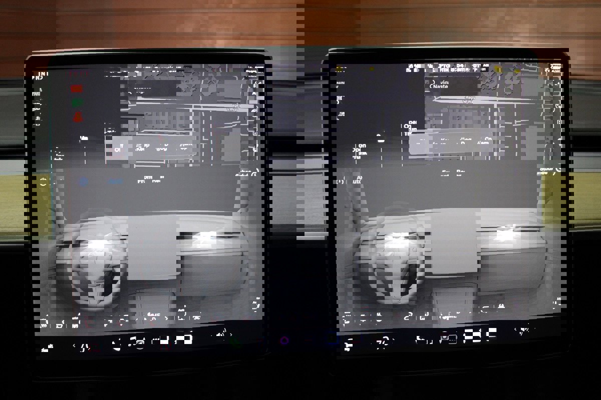 Used 2023 Tesla Model Y Long Range image 28