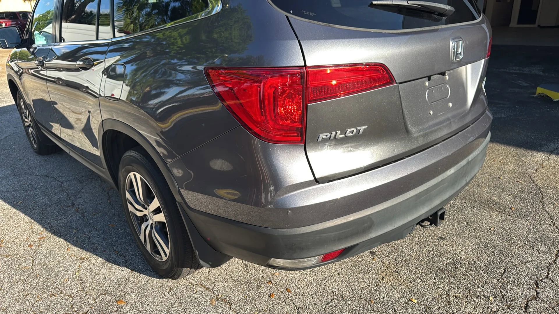 Used 2017 Honda Pilot EX image 39