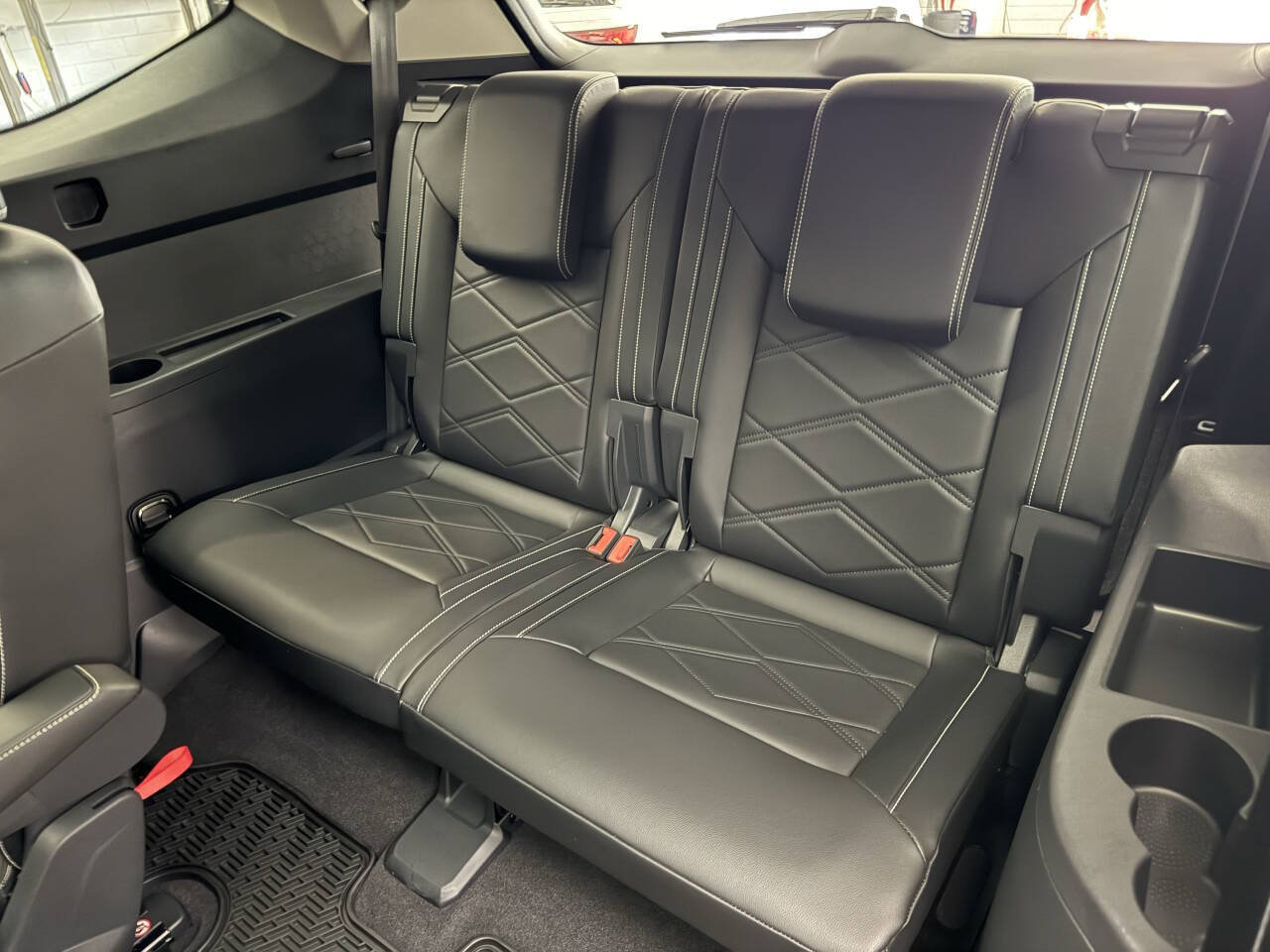 Used 2024 Volkswagen Atlas SE w/ Panoramic Sunroof Package AWD/4WD image 24