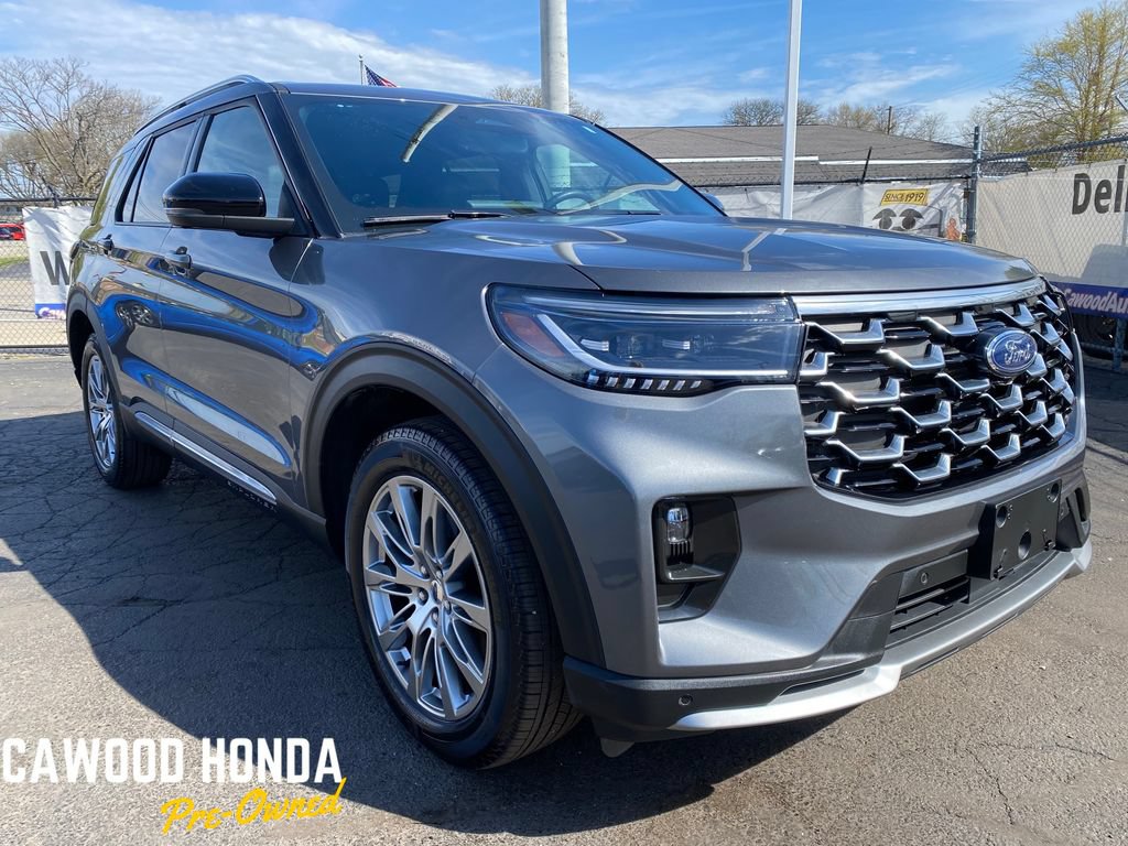 Used 2025 Ford Explorer Platinum AWD/4WD image 1