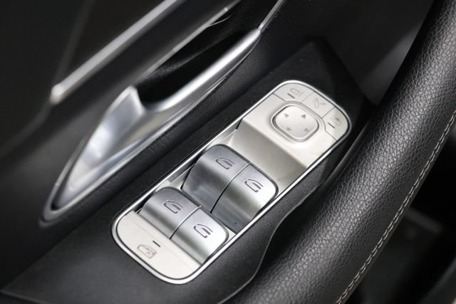 Used 2021 Mercedes-Benz GLE 350 4MATIC image 20