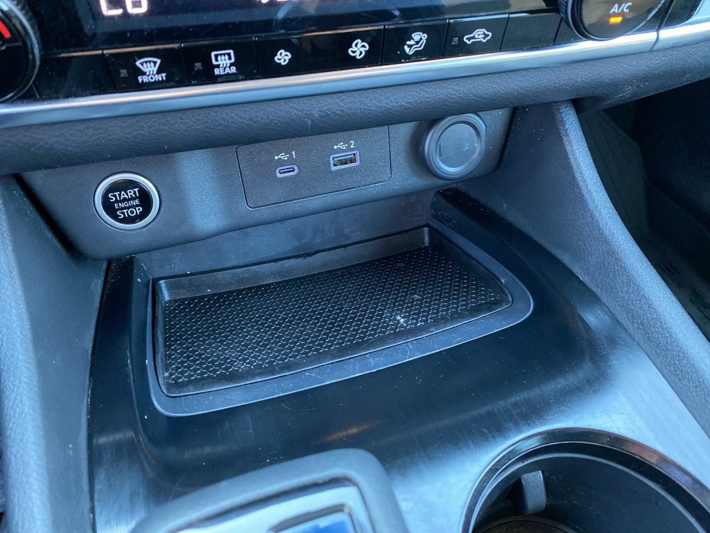 Used 2021 Nissan Rogue SV image 18