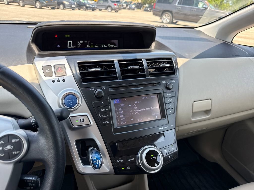 Used 2013 Toyota Prius V Five image 17