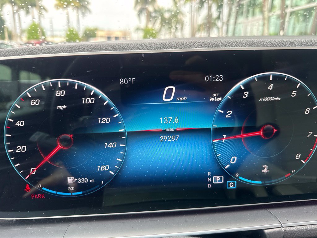 Used 2023 Mercedes-Benz GLE 350 image 3