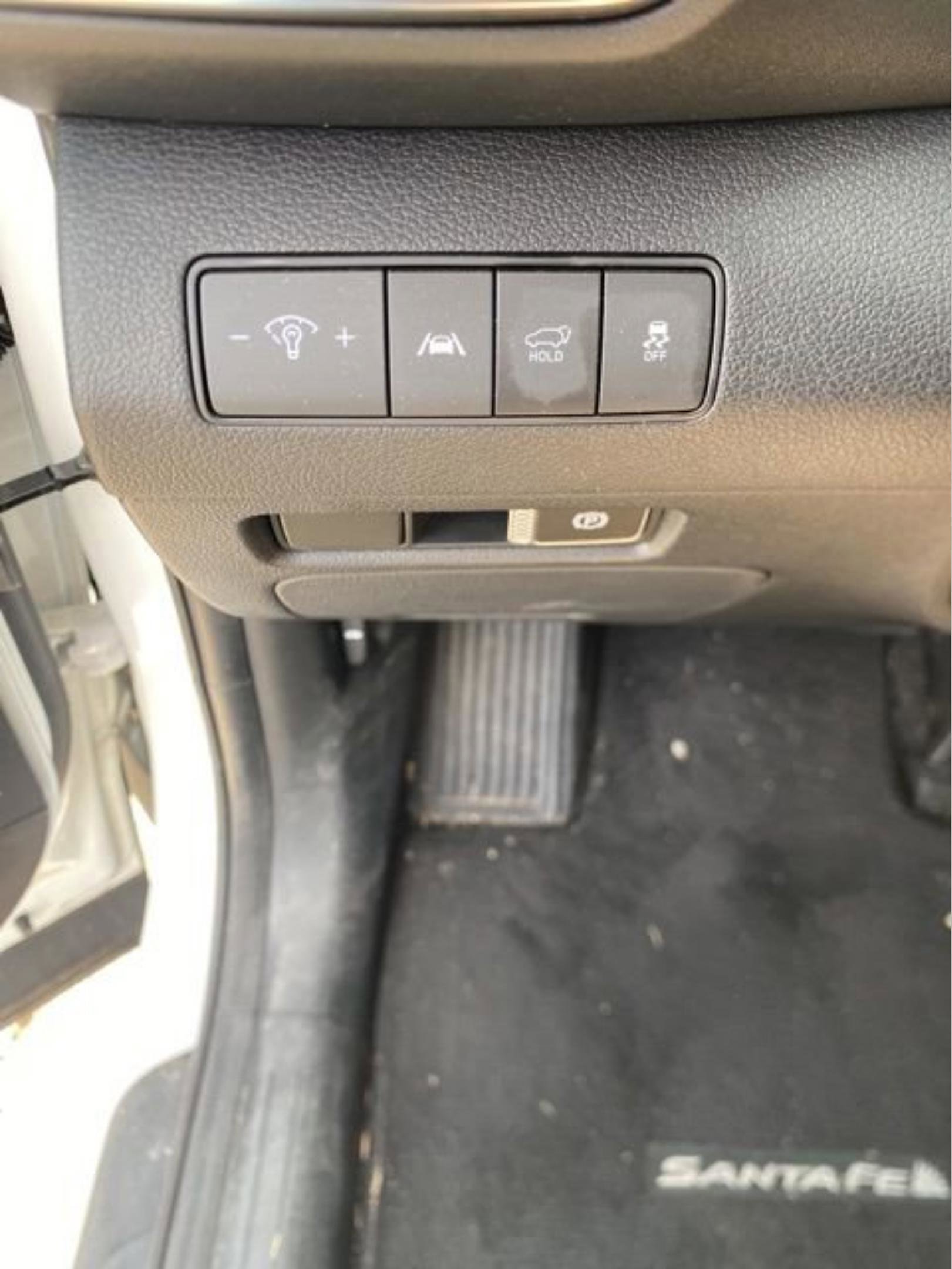 Used 2023 Hyundai Santa Fe SEL image 13