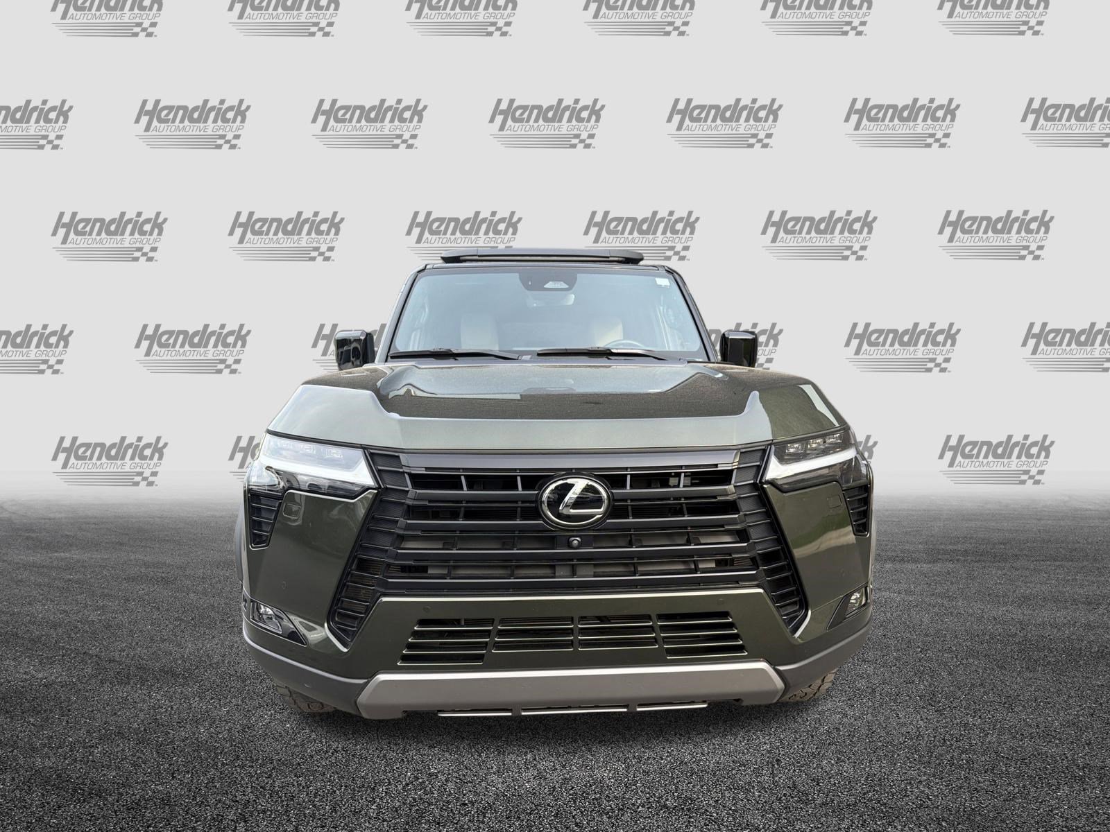 Used 2024 Lexus GX 550 image 3