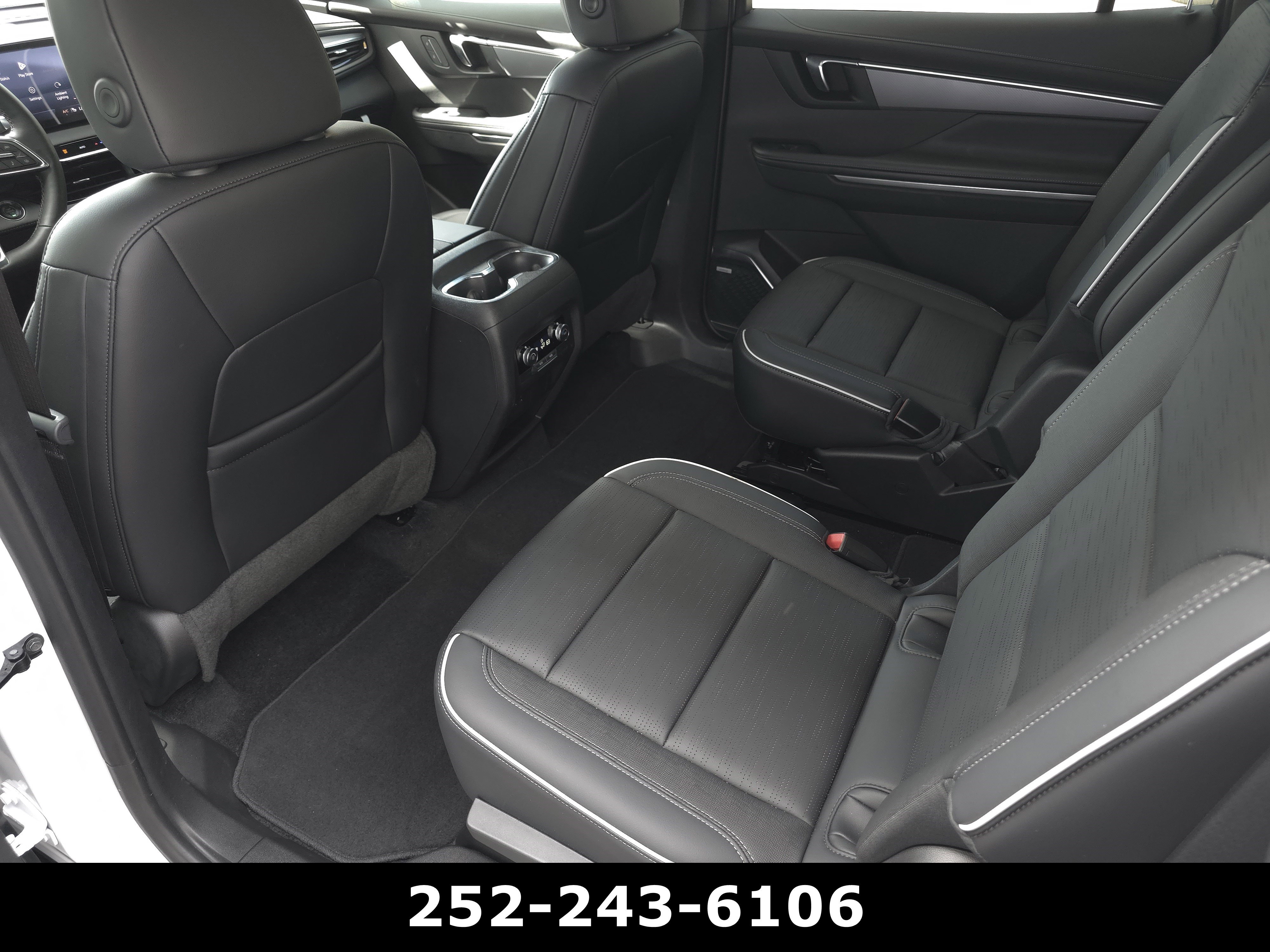 Used 2025 Buick Enclave Sport Touring w/ Super Cruise Package FWD image 30