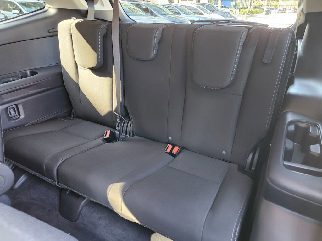 Used 2024 Subaru Ascent Premium w/ Convenience Package image 8