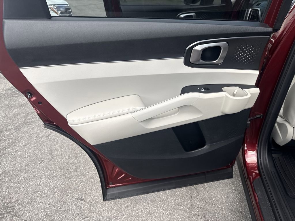 Used 2024 Kia Sorento S w/ Panoramic Sunroof Package AWD/4WD image 27