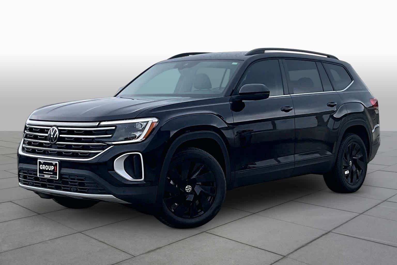 New 2026 Volkswagen Atlas SE FWD image 1