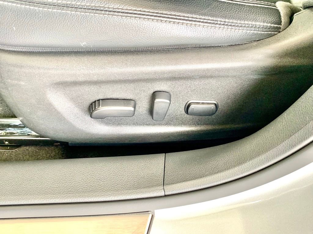 Used 2023 Nissan Altima 2.5 SL FWD image 43
