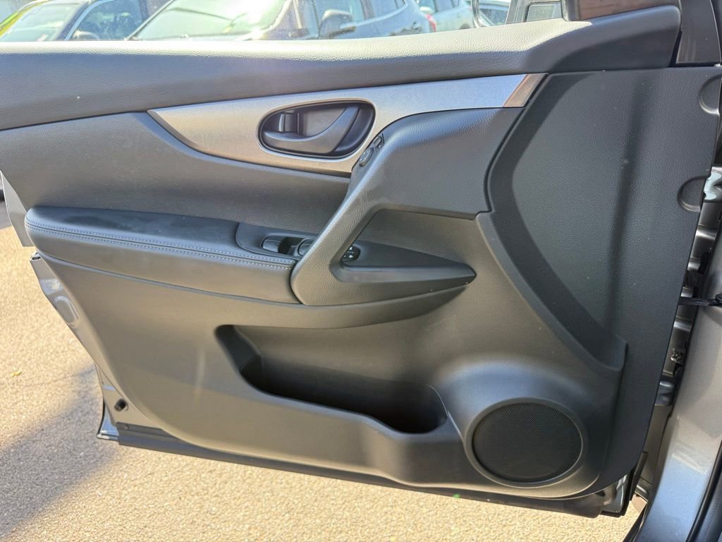 Certified 2022 Nissan Rogue Sport S AWD/4WD image 23