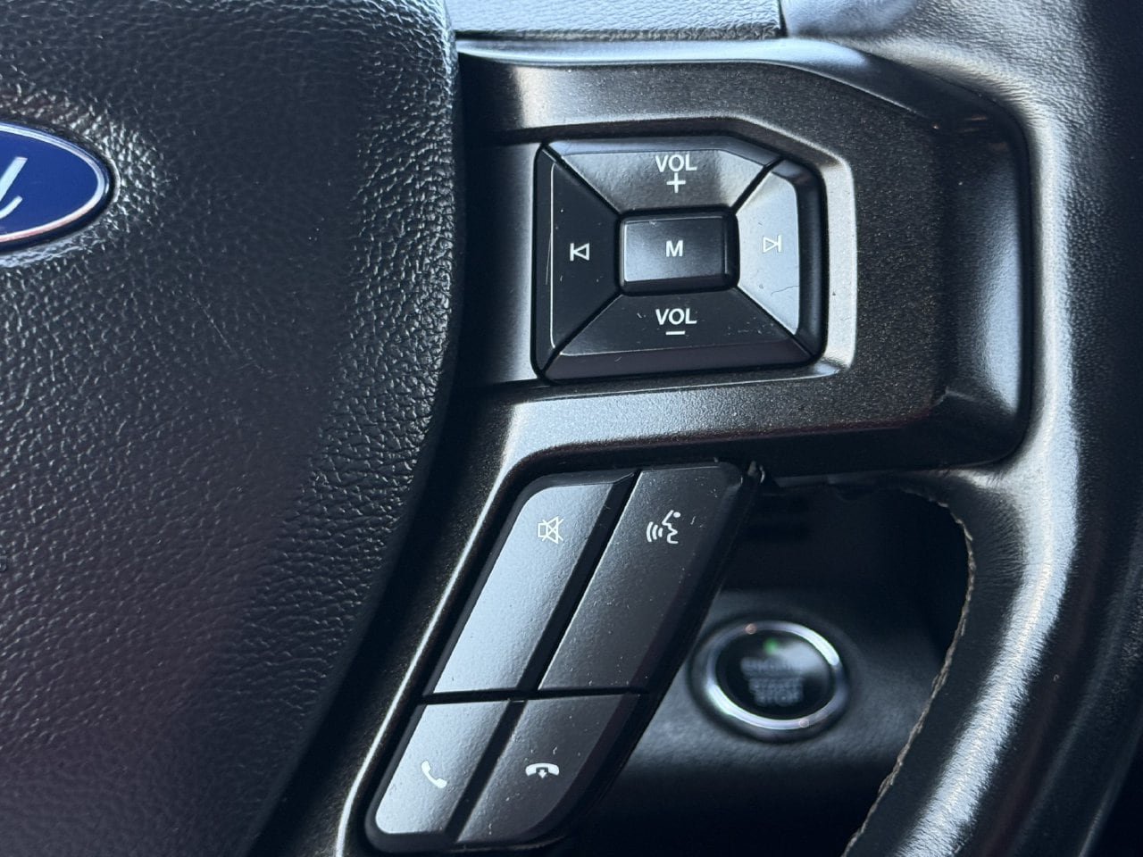 Used 2020 Ford Expedition Max Limited RWD image 13