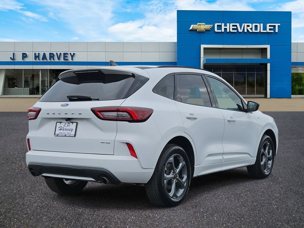Used 2023 Ford Escape ST-Line image 4
