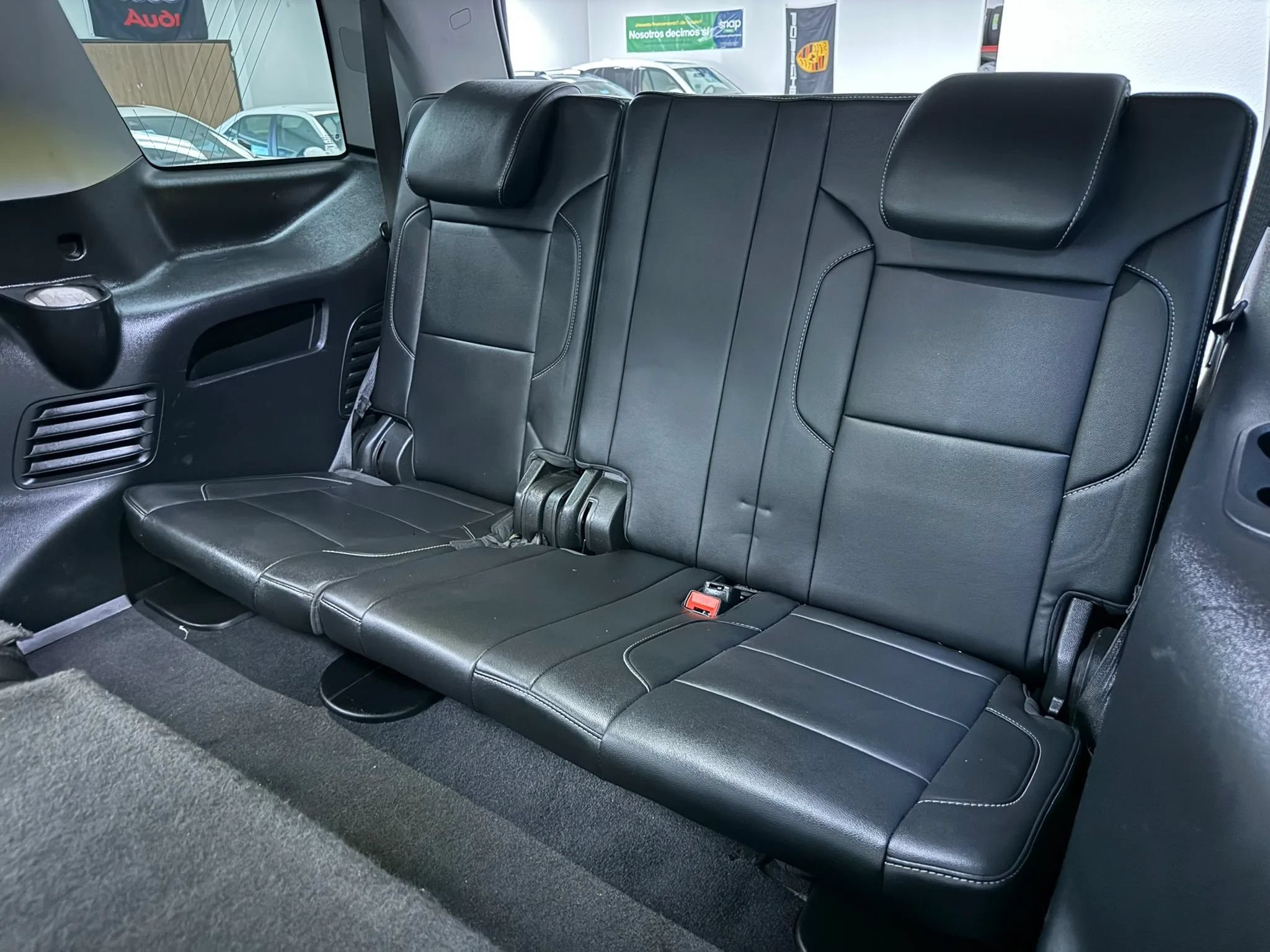 Used 2020 Chevrolet Tahoe LT AWD/4WD image 16