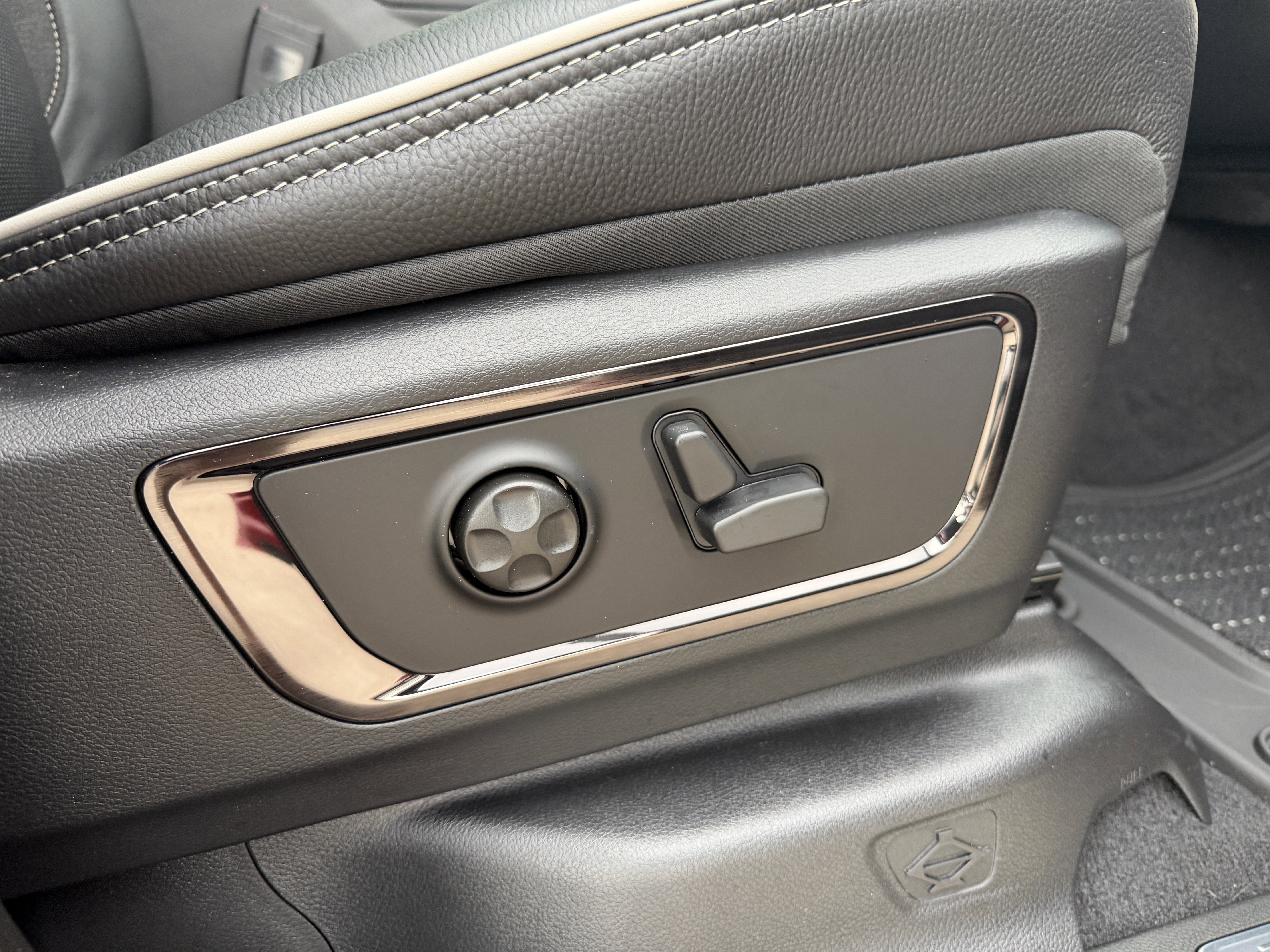 New 2026 RAM 1500 Limited image 29