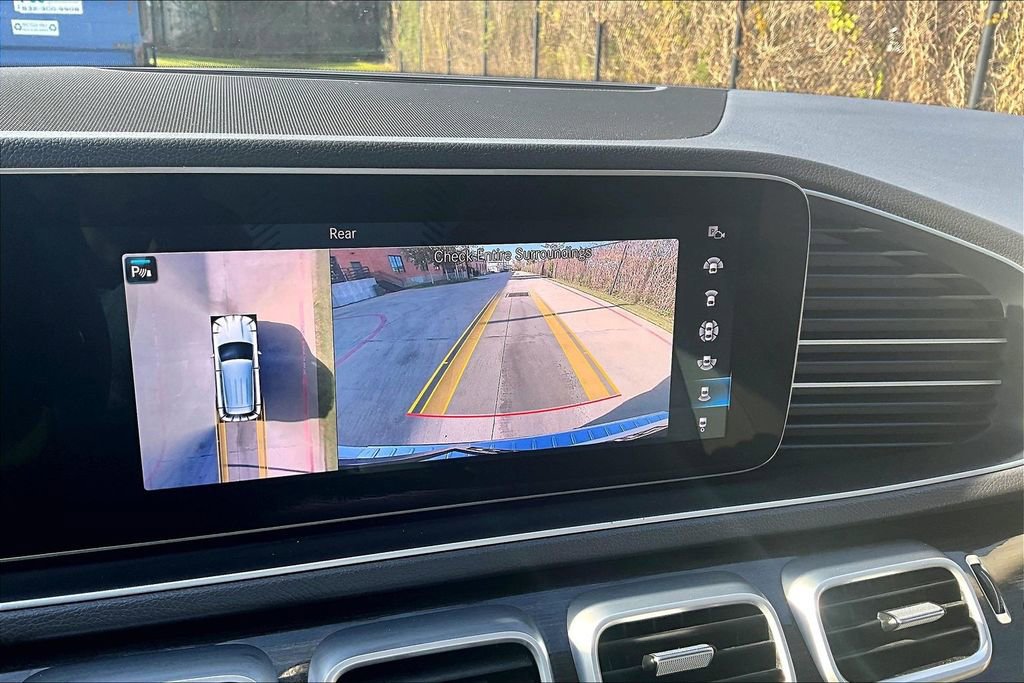Used 2020 Mercedes-Benz GLE 350 w/ Premium Package image 30
