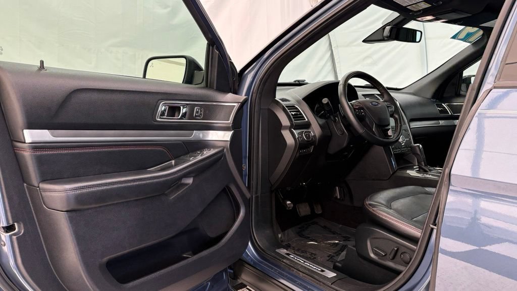 Used 2019 Ford Explorer Sport w/ Equipment Group 401A AWD/4WD image 39