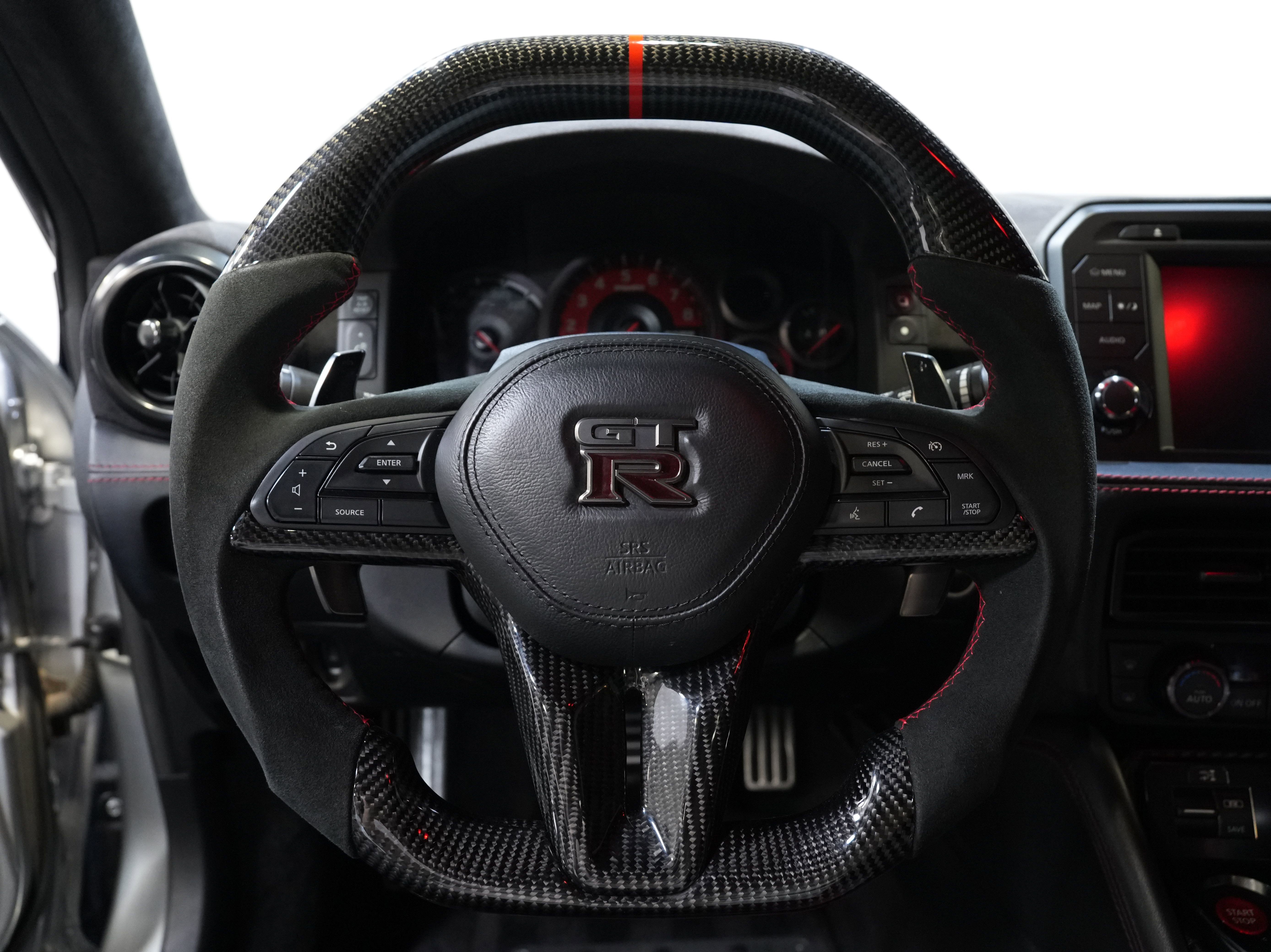 Used 2017 Nissan GT-R NISMO AWD/4WD image 35